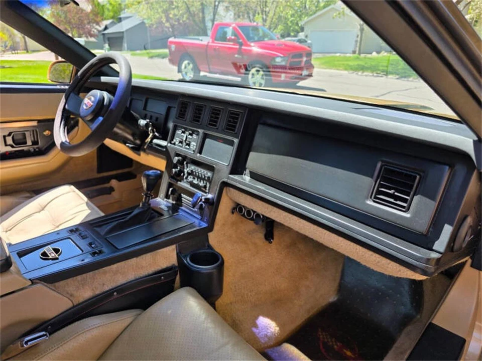1984 Chevrolet Corvette C4 - Image 19 of 30