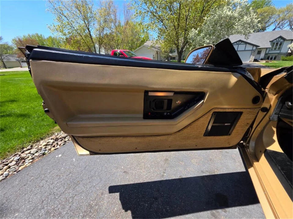 1984 Chevrolet Corvette C4 - Image 21 of 30