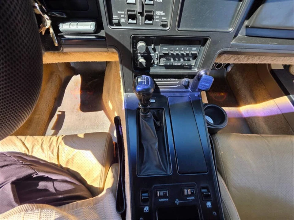 1984 Chevrolet Corvette C4 - Image 26 of 30