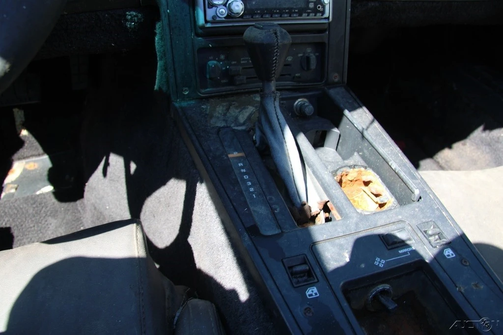 1984 Chevrolet Corvette C4 - Image 19 of 21