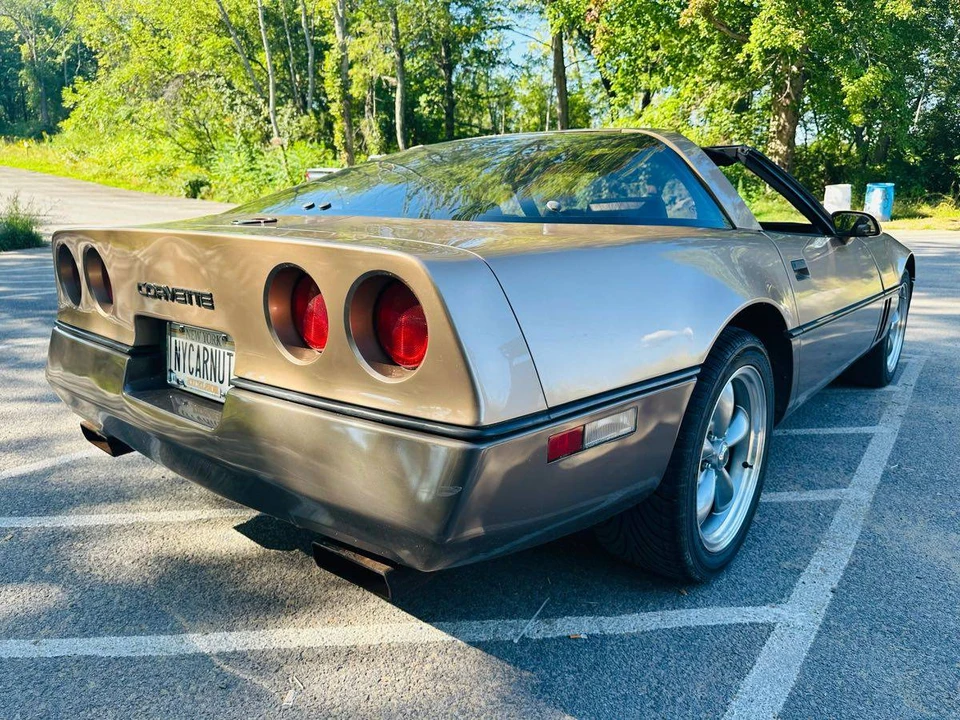1984 Chevrolet Corvette C4 - Image 16 of 24