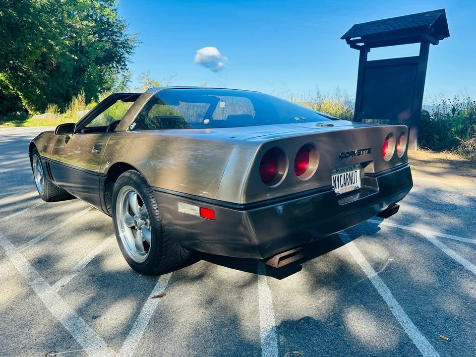 1984 Chevrolet Corvette C4 - Image 17 of 24