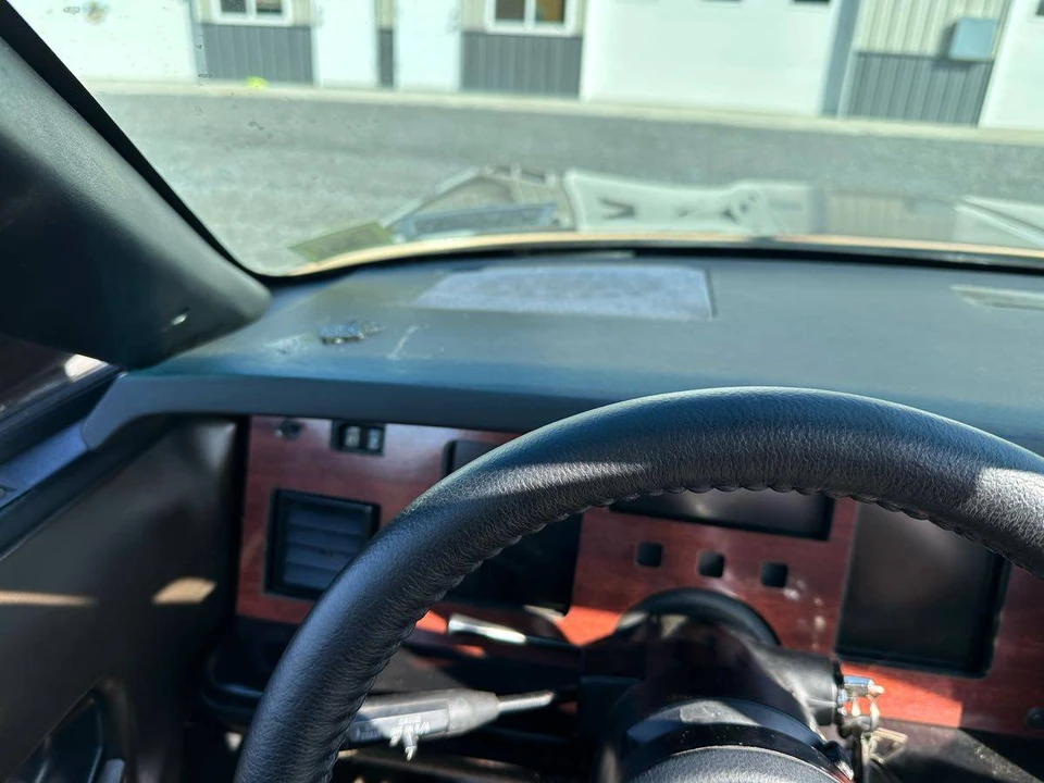 1984 Chevrolet Corvette C4 - Image 10 of 24