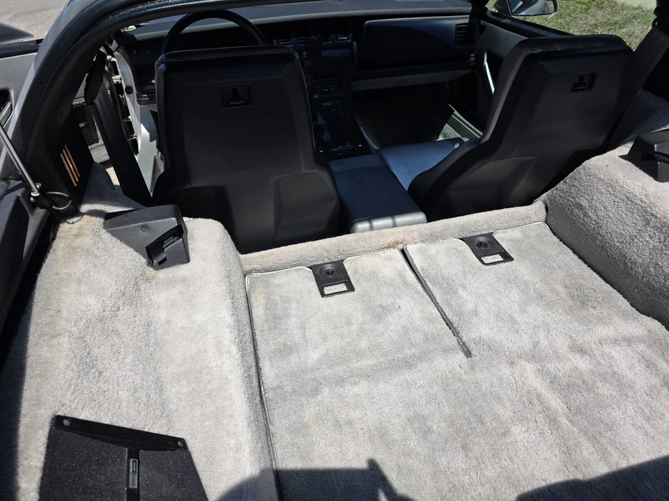 1984 Chevrolet Corvette C4 - Image 30 of 31