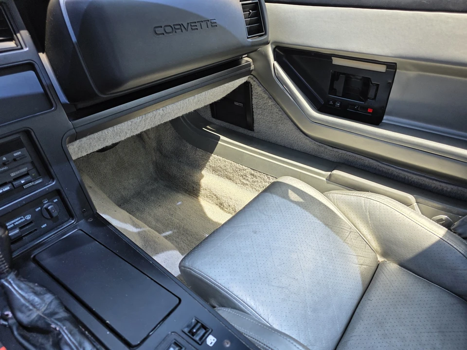 1984 Chevrolet Corvette C4 - Image 26 of 31