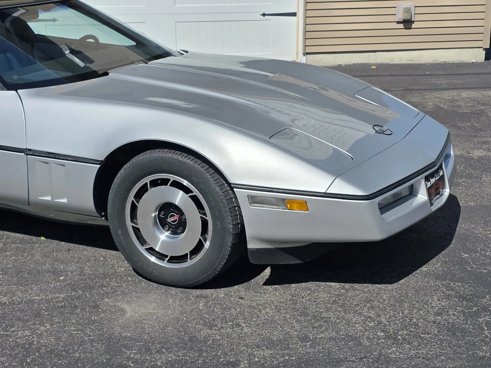 1984 Chevrolet Corvette C4 - Image 12 of 31