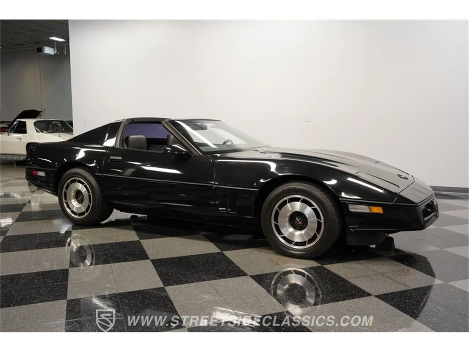 1984 Chevrolet Corvette C4 - Image 14 of 31