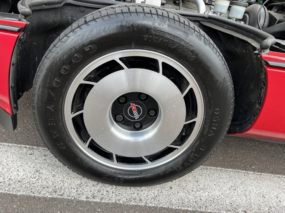 1984 Chevrolet Corvette C4 - Image 24 of 31