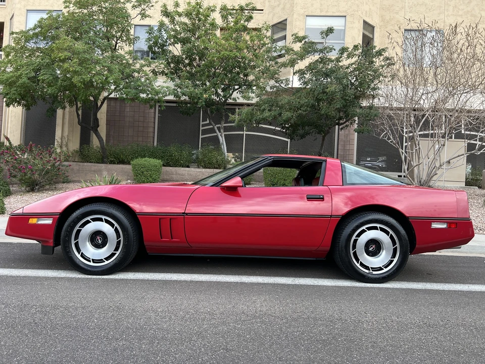 1984 Chevrolet Corvette C4 - Image 5 of 31
