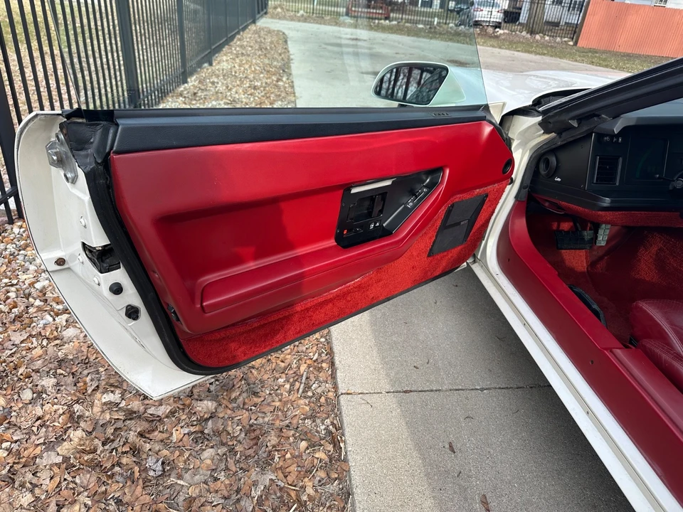 1984 Chevrolet Corvette C4 - Image 11 of 12