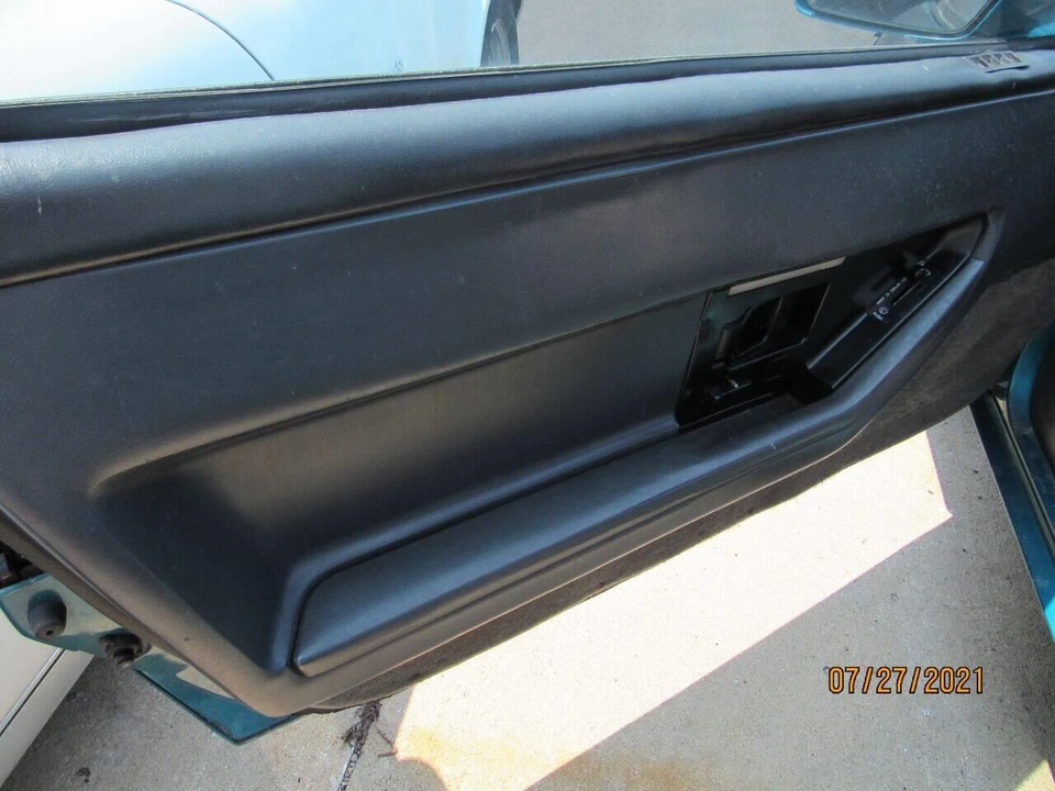 1984 Chevrolet Corvette C4 - Image 17 of 21