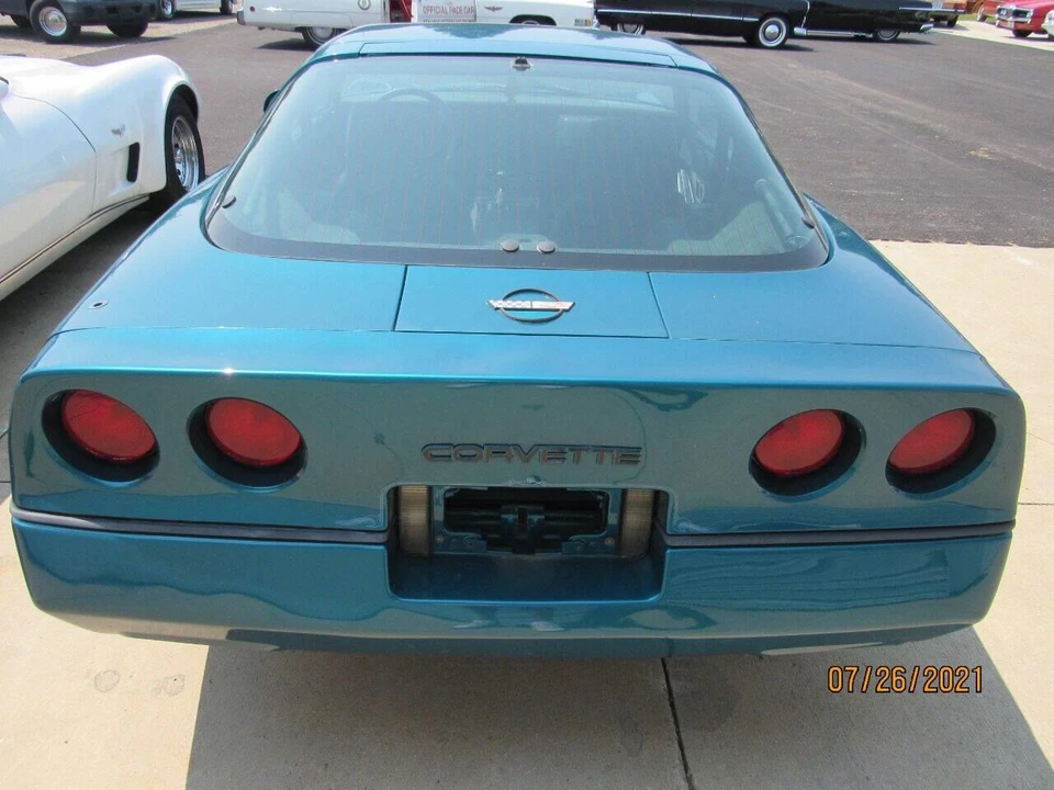 1984 Chevrolet Corvette C4 - Image 8 of 21