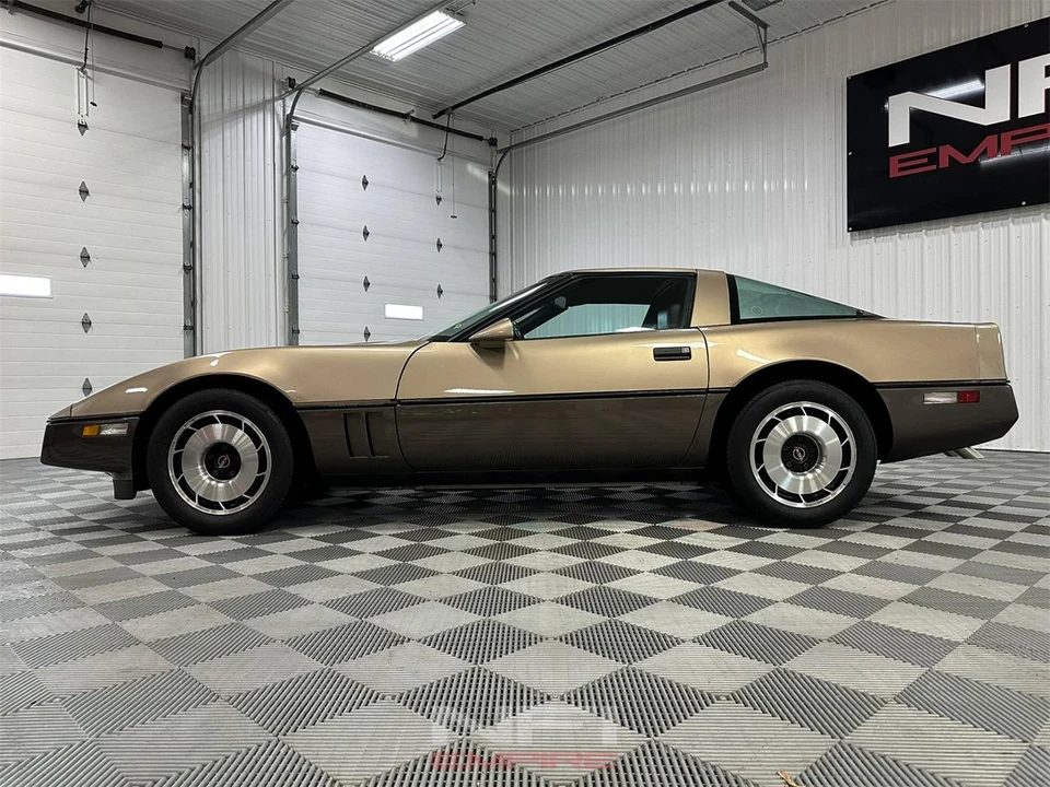1984 Chevrolet Corvette C4 - Image 11 of 31