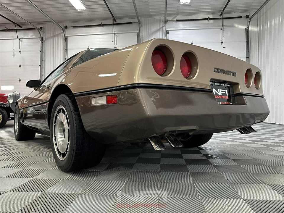 1984 Chevrolet Corvette C4 - Image 21 of 31