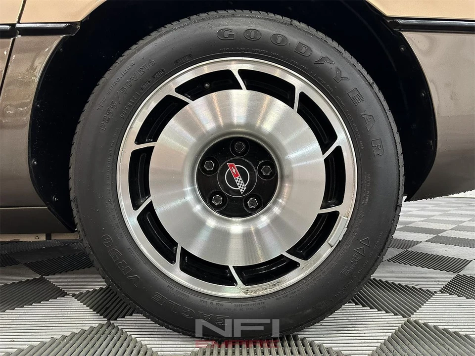 1984 Chevrolet Corvette C4 - Image 22 of 31