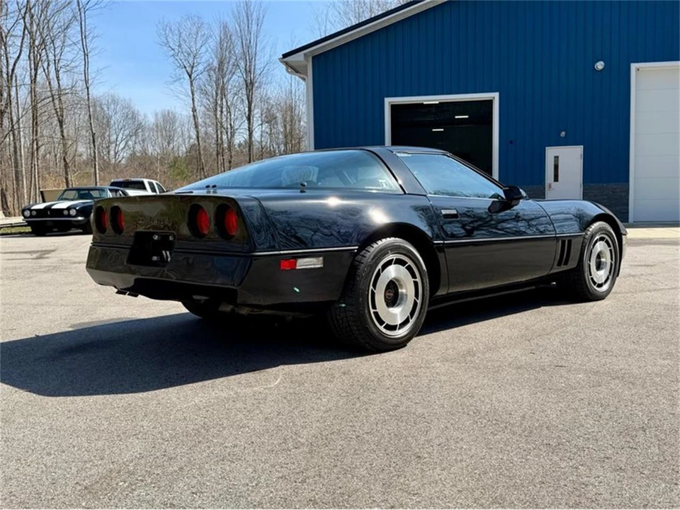 1984 Chevrolet Corvette C4 - Image 13 of 31