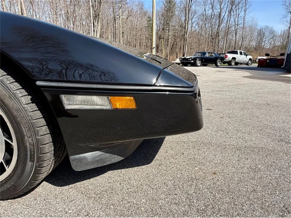 1984 Chevrolet Corvette C4 - Image 22 of 31