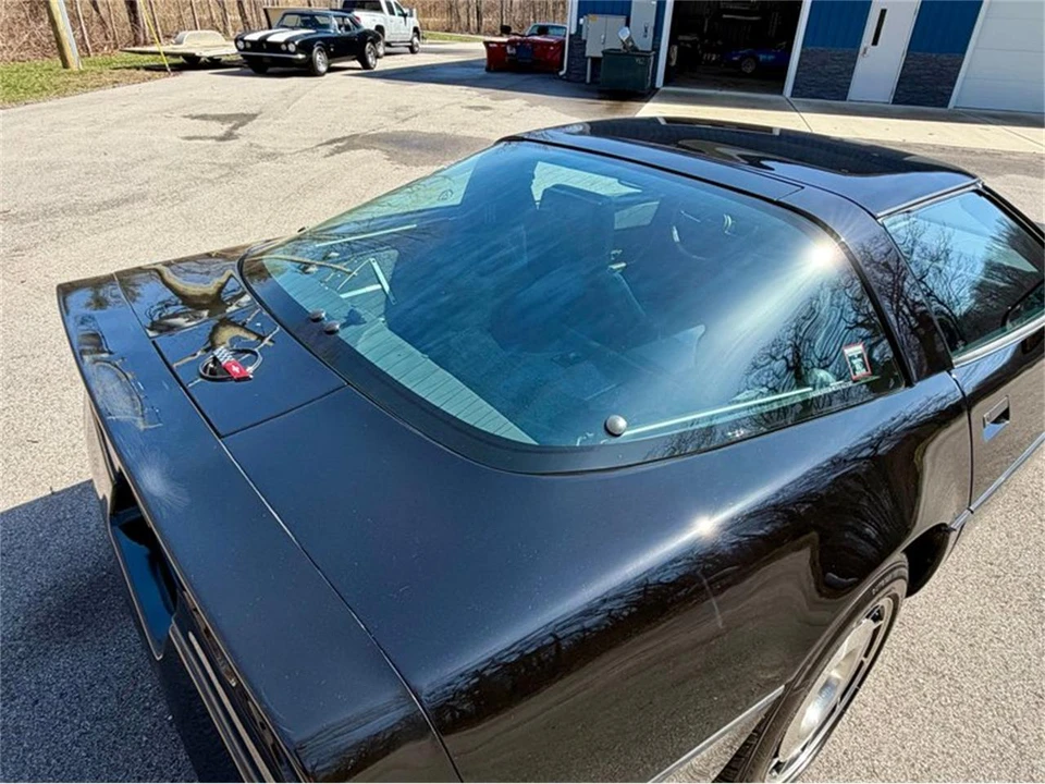 1984 Chevrolet Corvette C4 - Image 15 of 31