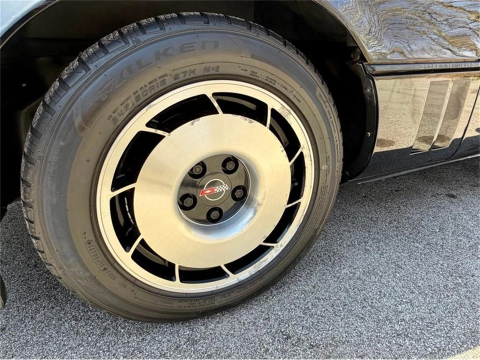 1984 Chevrolet Corvette C4 - Image 28 of 31