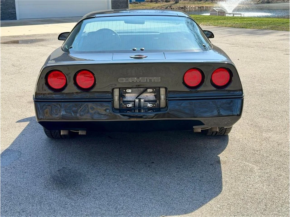 1984 Chevrolet Corvette C4 - Image 12 of 31