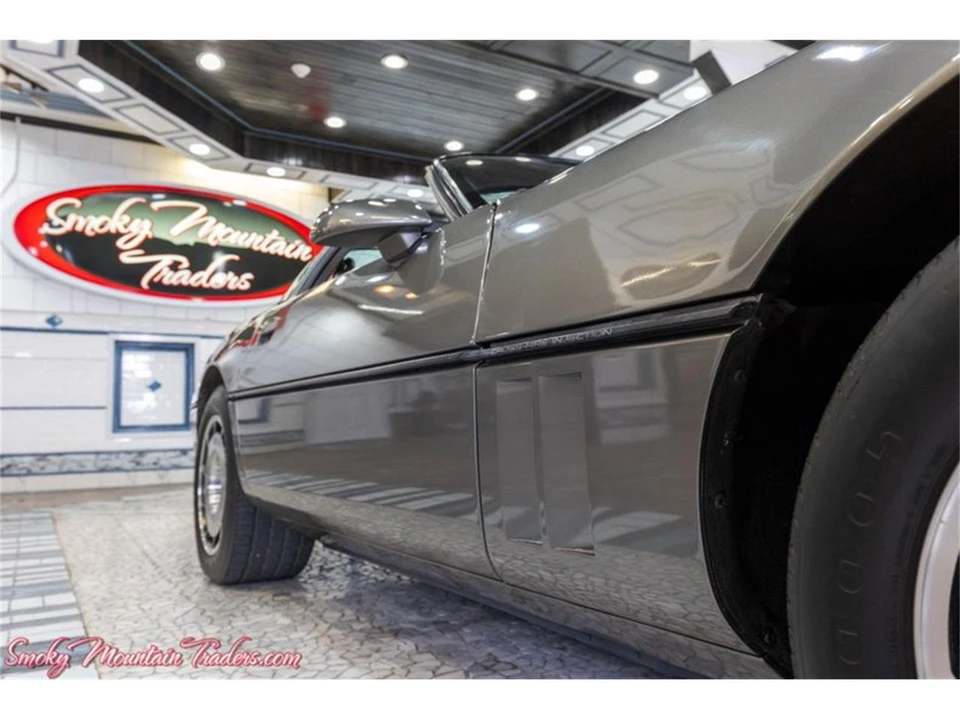 1984 Chevrolet Corvette C4 - Image 21 of 31