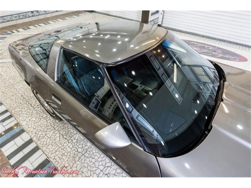 1984 Chevrolet Corvette C4 - Image 19 of 31
