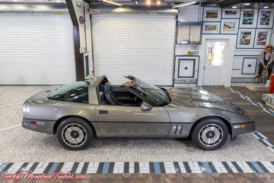 1984 Chevrolet Corvette C4 - Image 25 of 31