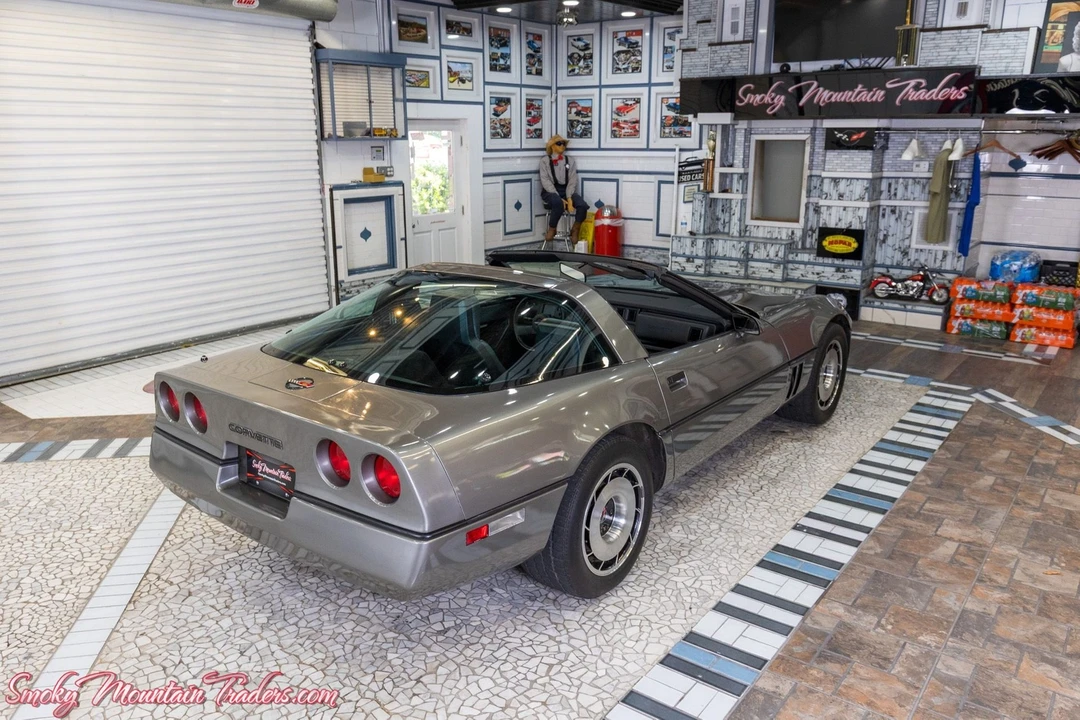 1984 Chevrolet Corvette C4 - Image 26 of 31
