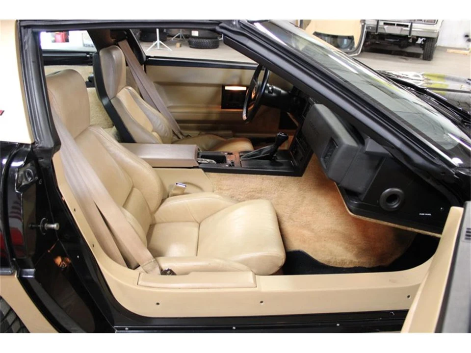 1984 Chevrolet Corvette C4 - Image 22 of 31