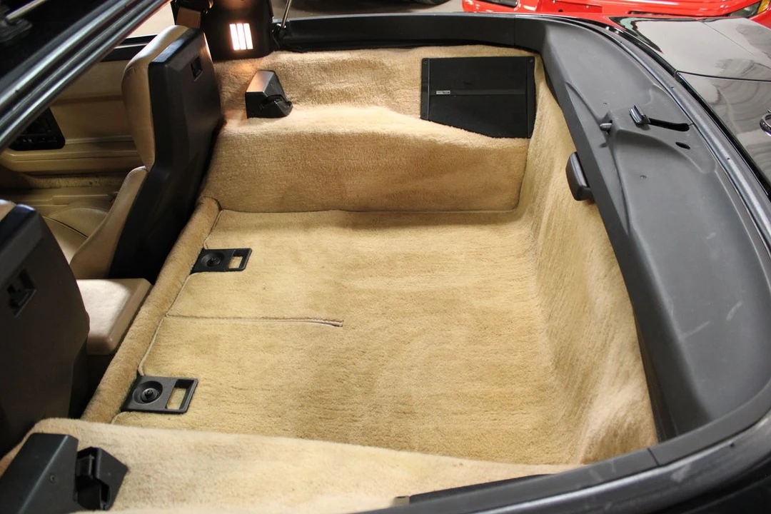 1984 Chevrolet Corvette C4 - Image 19 of 31