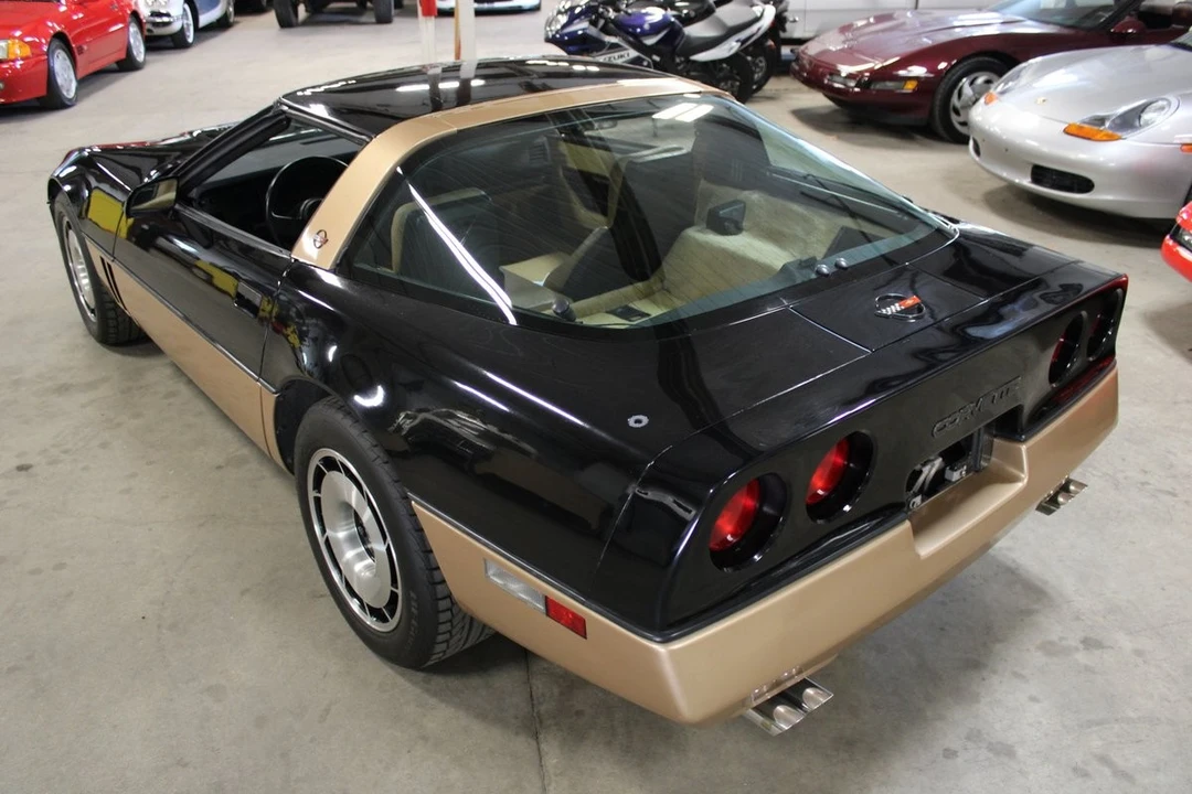 1984 Chevrolet Corvette C4 - Image 16 of 31