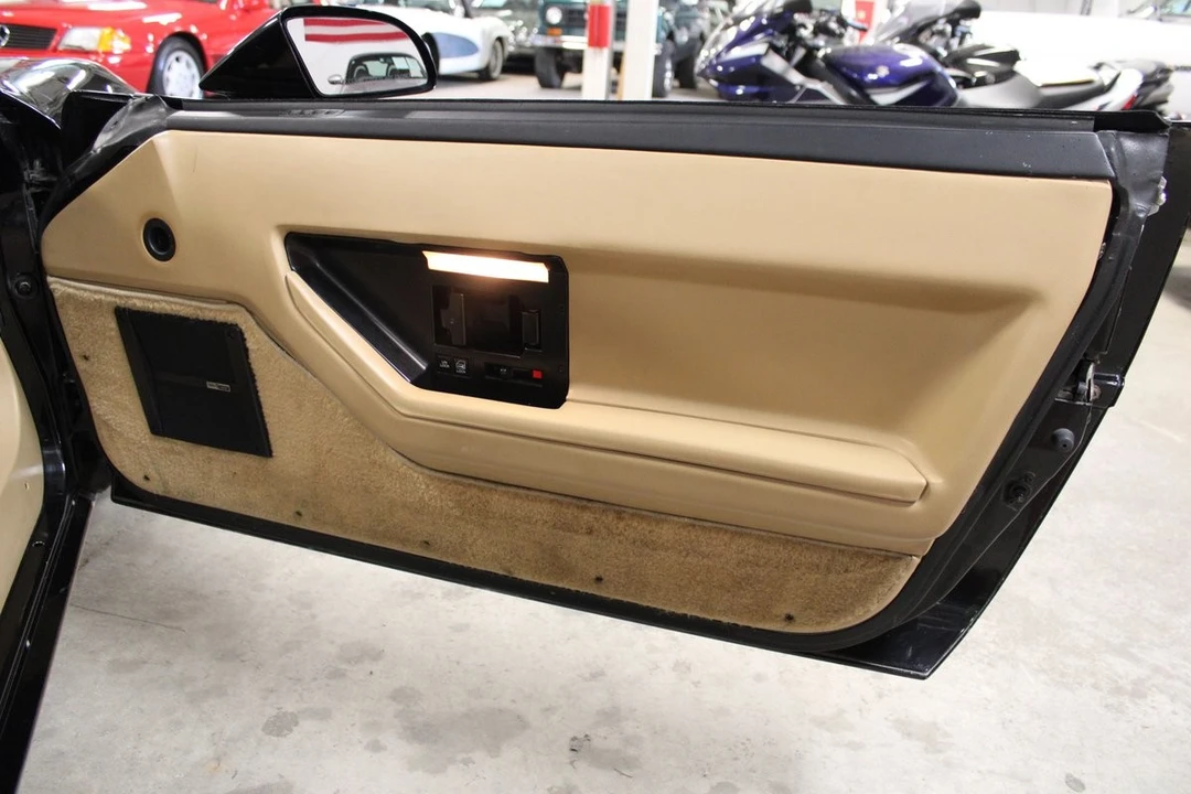 1984 Chevrolet Corvette C4 - Image 21 of 31