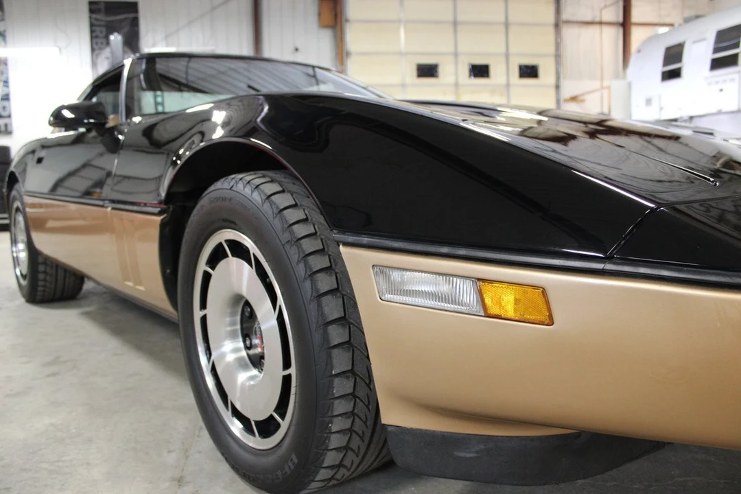 1984 Chevrolet Corvette C4 - Image 13 of 31