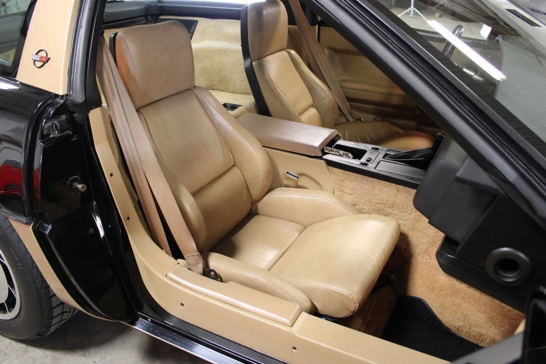 1984 Chevrolet Corvette C4 - Image 23 of 31