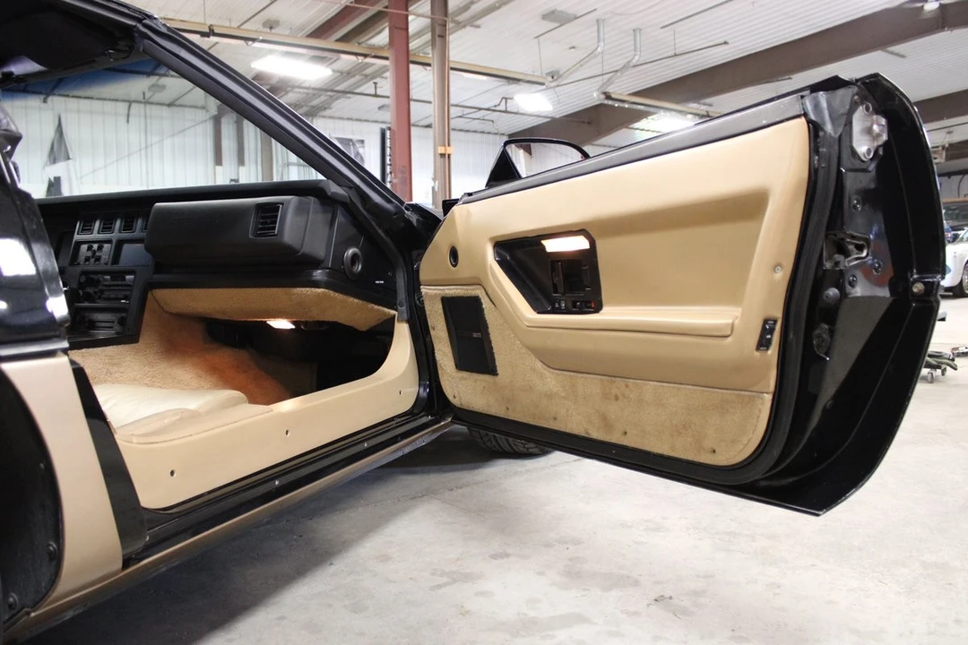 1984 Chevrolet Corvette C4 - Image 20 of 31