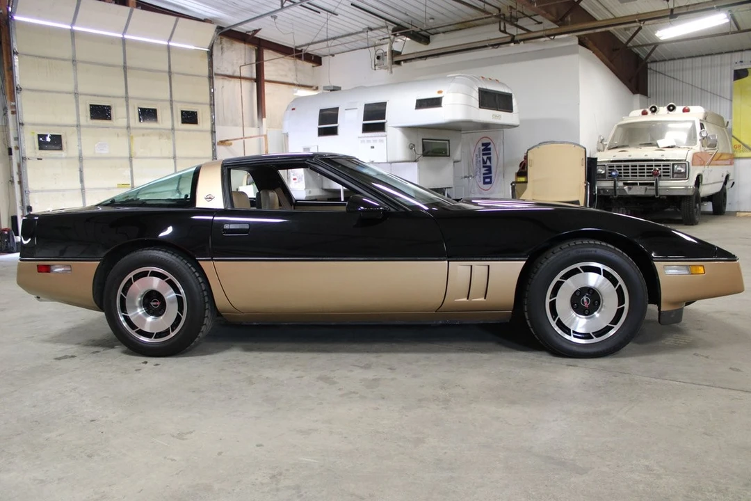 1984 Chevrolet Corvette C4 - Image 7 of 31