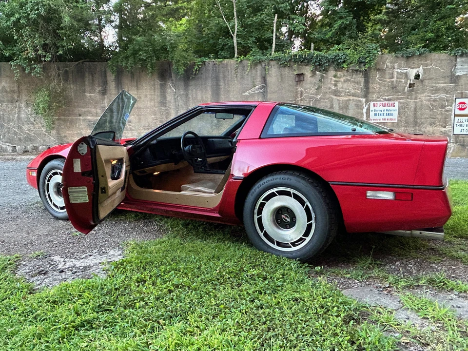 1984 Chevrolet Corvette C4 - Image 18 of 31