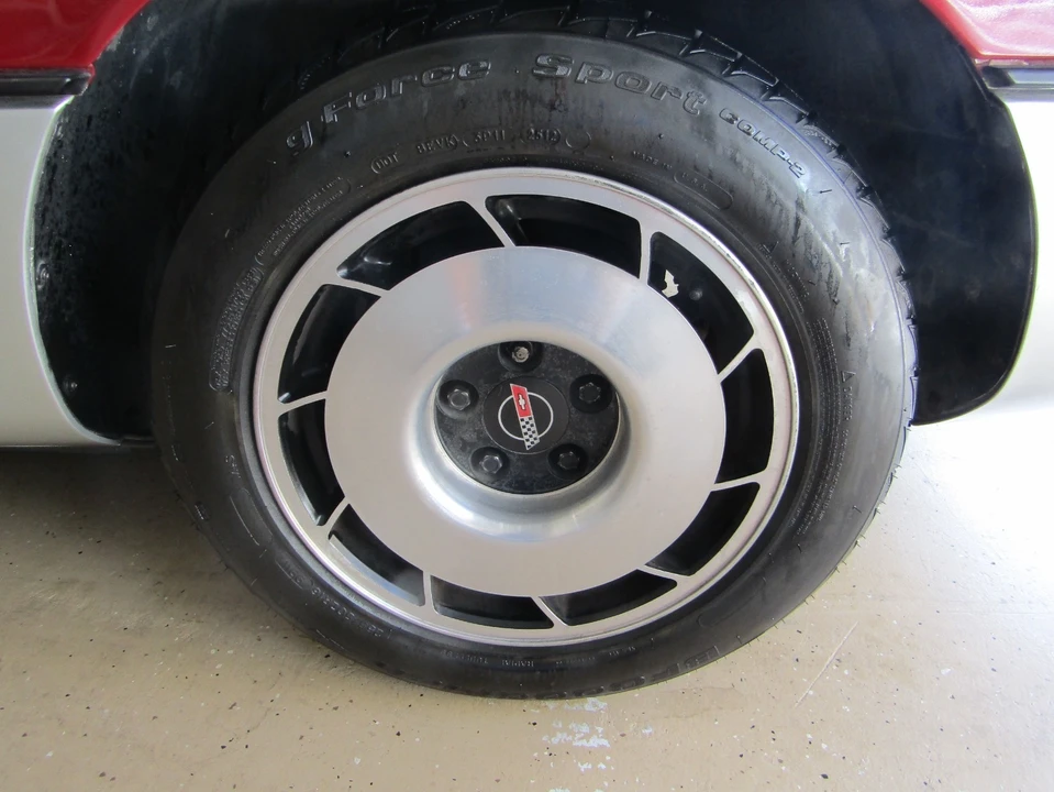 1984 Chevrolet Corvette C4 - Image 15 of 15