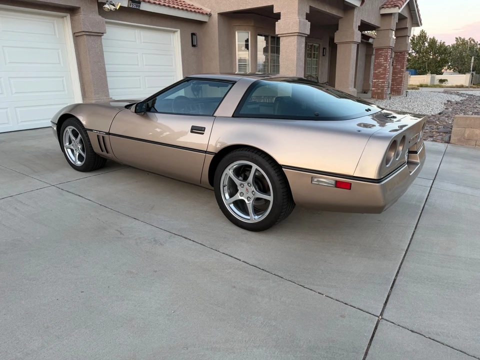 1984 Chevrolet Corvette C4 - Image 17 of 18
