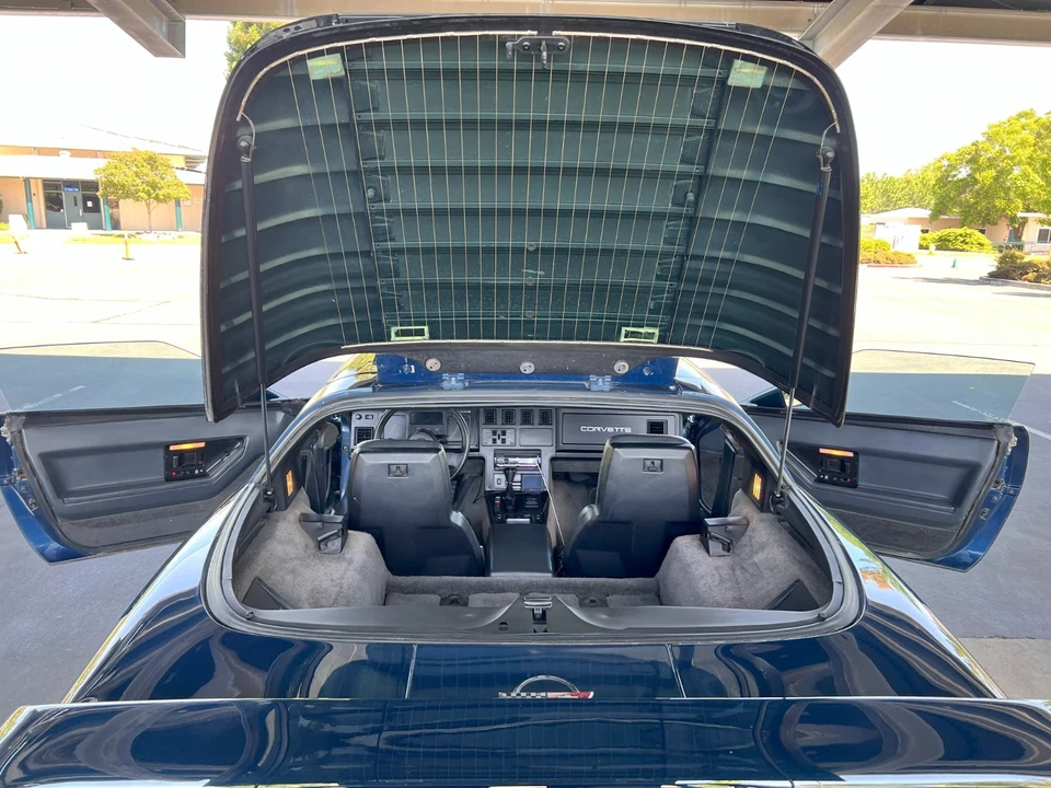 1984 Chevrolet Corvette C4 - Image 11 of 21