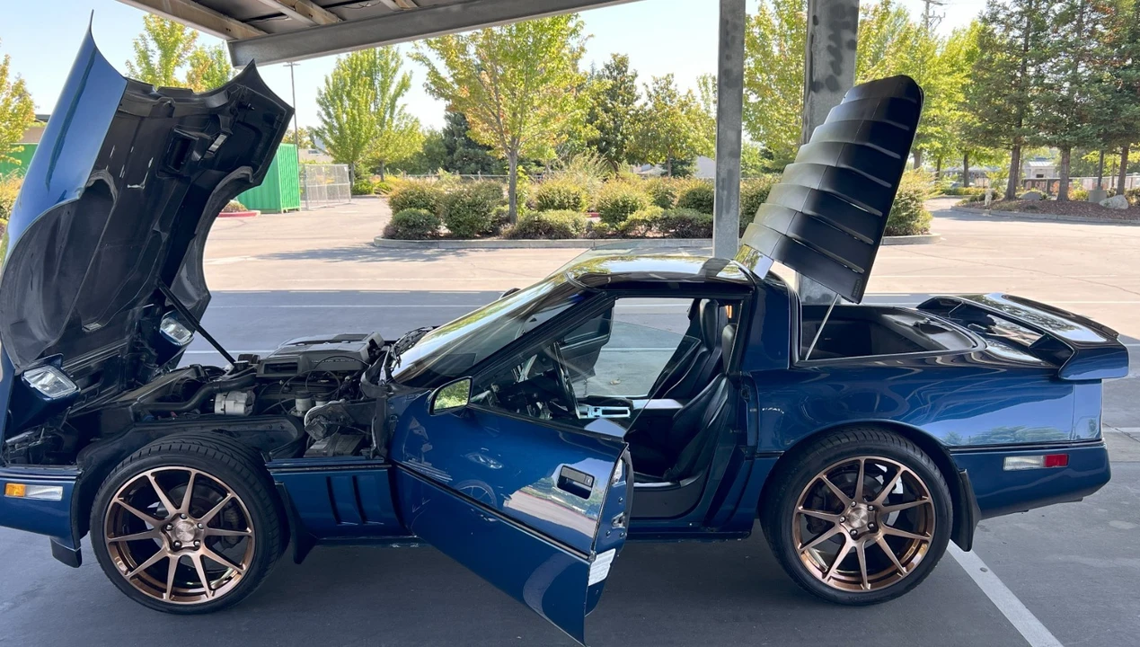 1984 Chevrolet Corvette C4 - Image 10 of 21