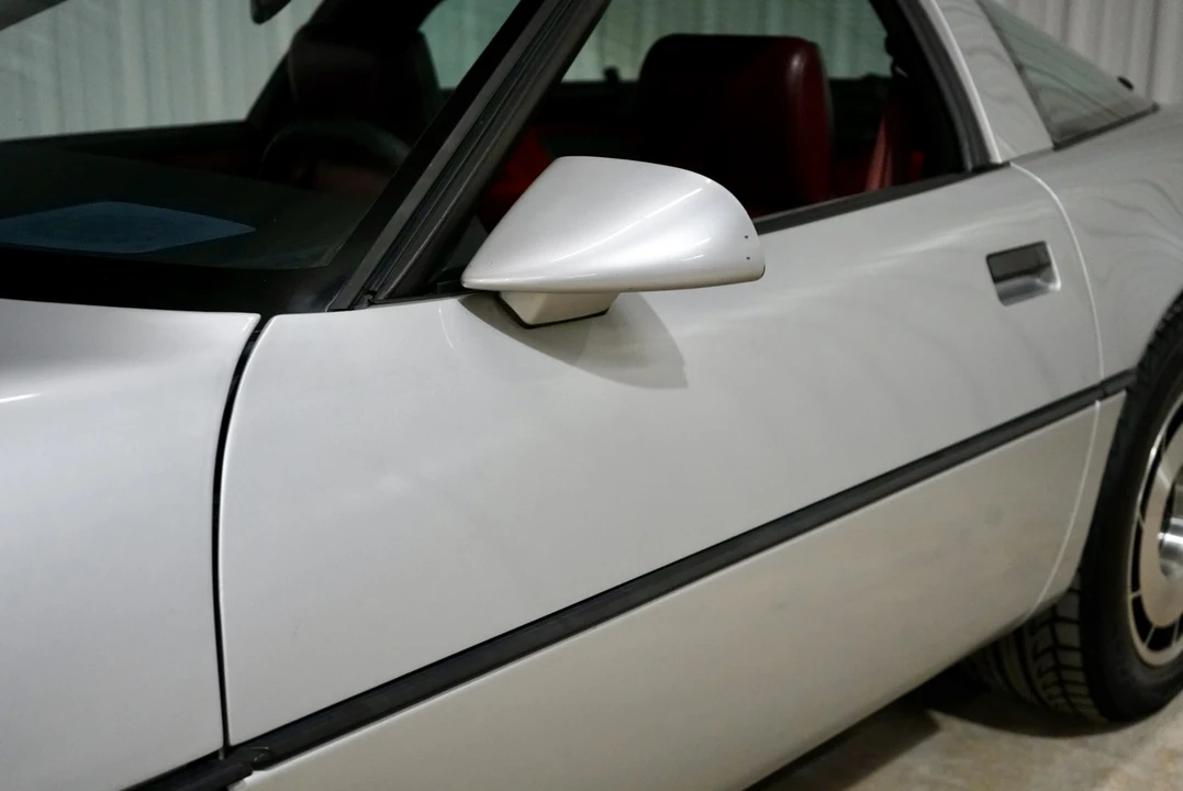 1984 Chevrolet Corvette C4 - Image 25 of 31