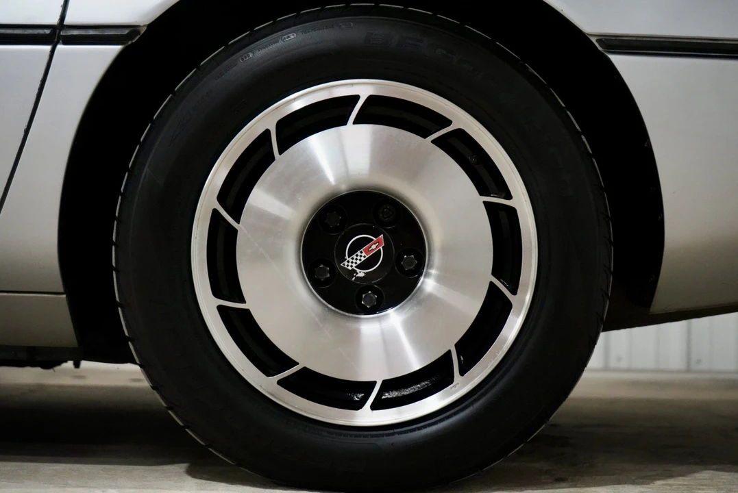 1984 Chevrolet Corvette C4 - Image 29 of 31