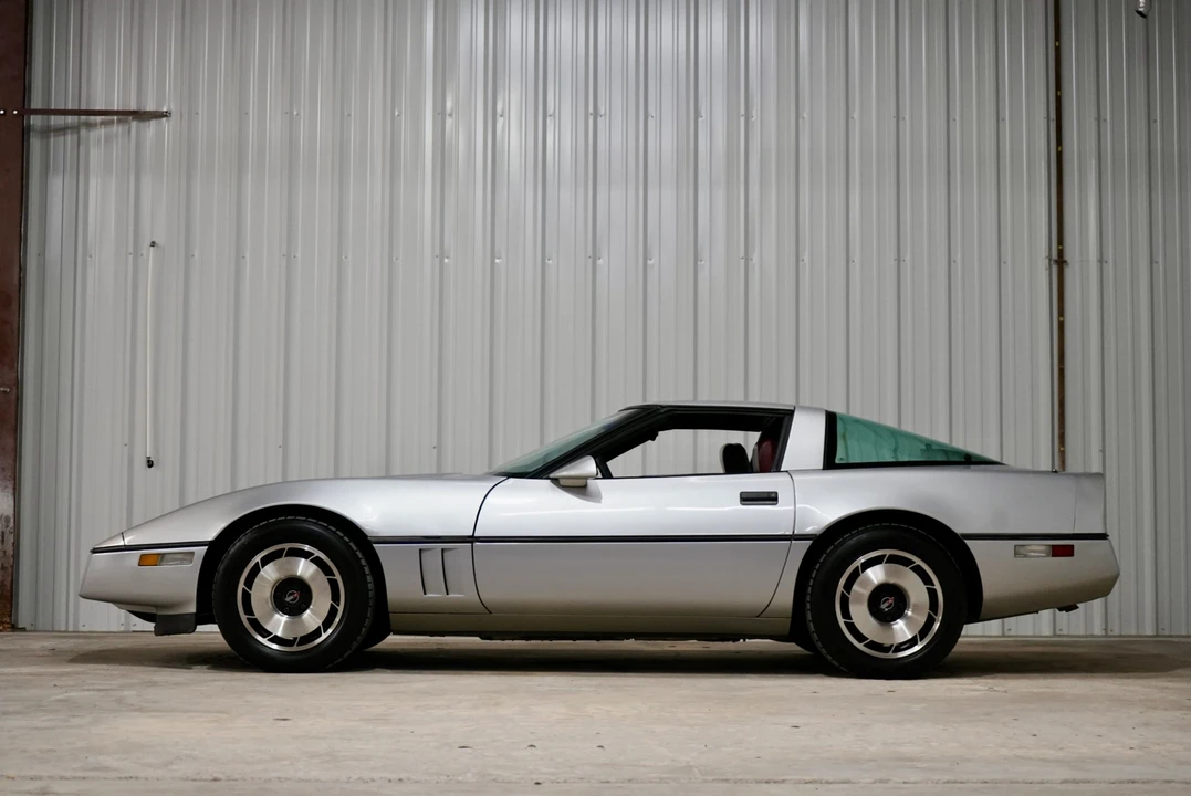 1984 Chevrolet Corvette C4 - Image 14 of 31