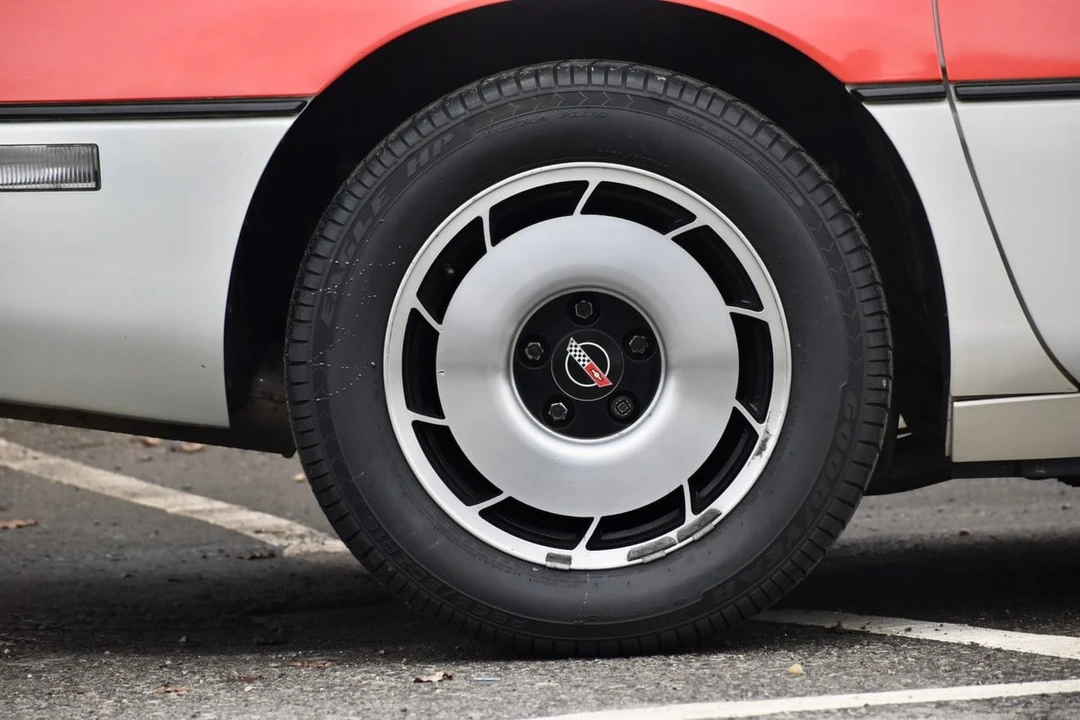 1984 Chevrolet Corvette C4 - Image 24 of 30