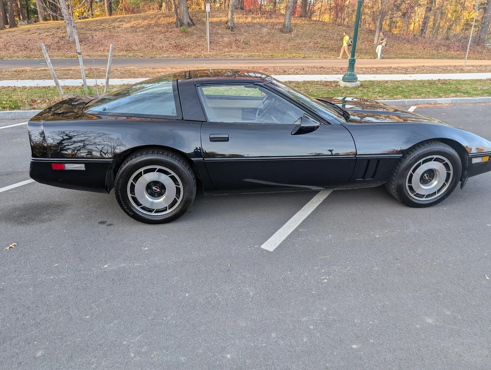 1984 Chevrolet Corvette C4 - Image 22 of 31