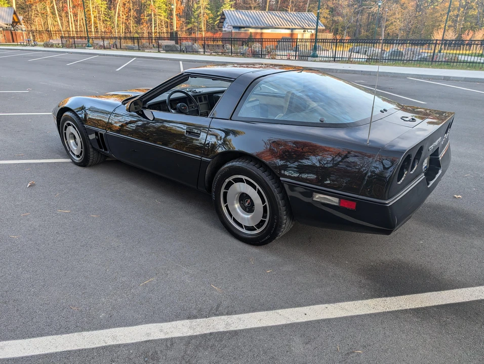 1984 Chevrolet Corvette C4 - Image 14 of 31
