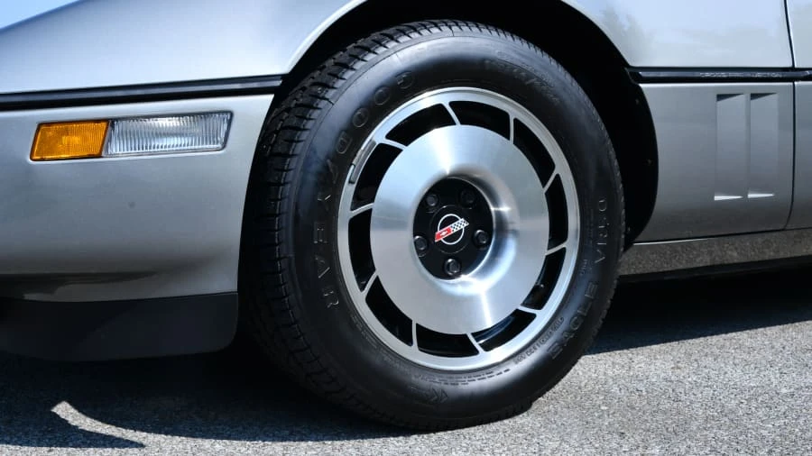 1984 Chevrolet Corvette C4 - Image 23 of 31