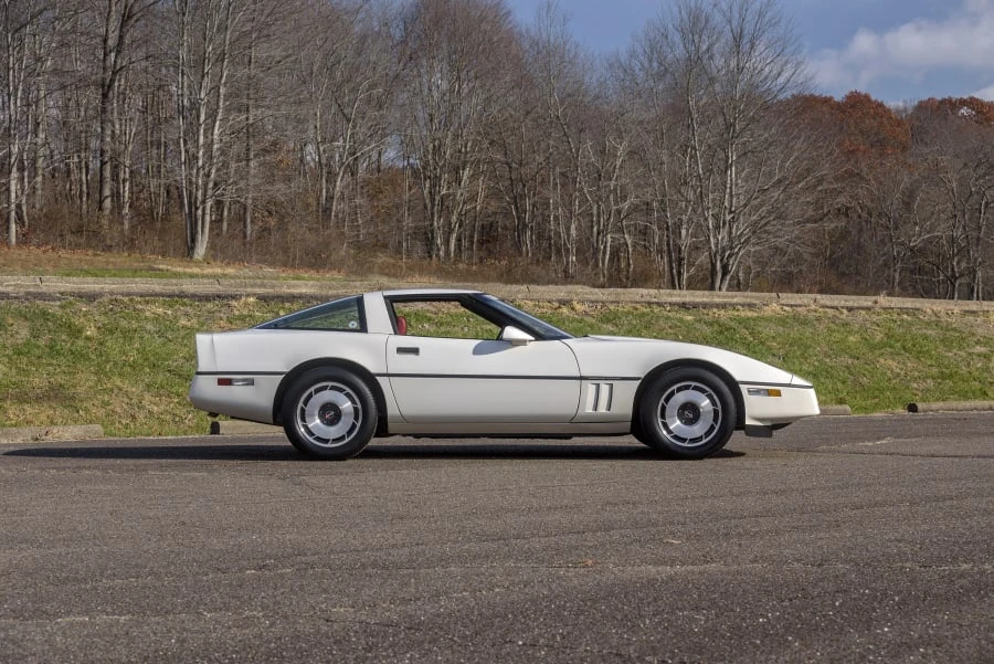 1984 Chevrolet Corvette C4 - Image 23 of 31