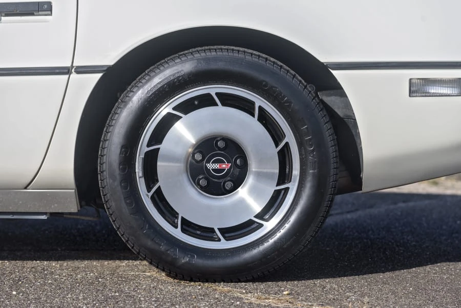 1984 Chevrolet Corvette C4 - Image 17 of 31